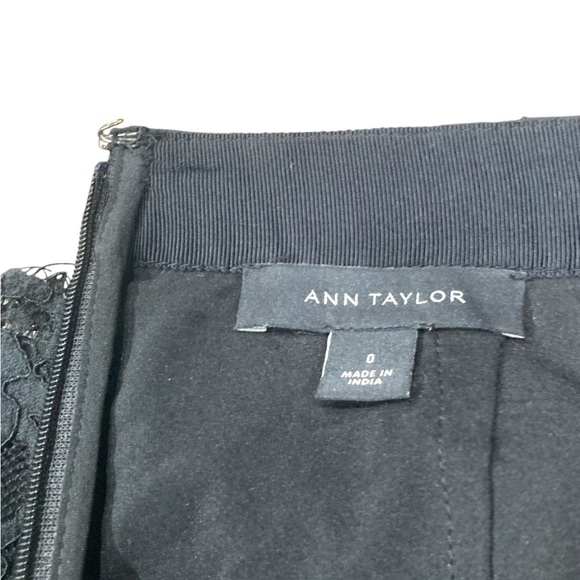 Ann Taylor size 0 black floral lace overlay pencil skirt. - Picture 4 of 6